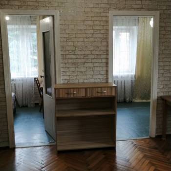 Продается 3-х комнатная квартира, 48 м²