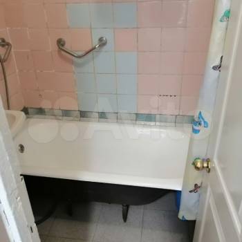 Продается 3-х комнатная квартира, 48 м²