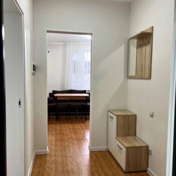 Сдается 1-комнатная квартира, 49 м²
