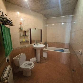 Продается 3-х комнатная квартира, 80 м²