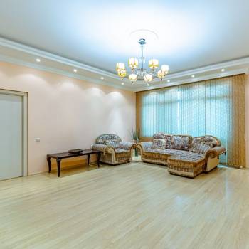 Продается 3-х комнатная квартира, 116 м²