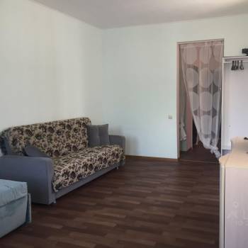 Сдается 1-комнатная квартира, 38 м²