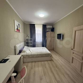 Продается 1-комнатная квартира, 56 м²