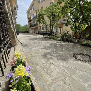 Продается 1-комнатная квартира, 56 м²