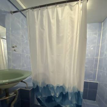 Сдается 1-комнатная квартира, 67 м²