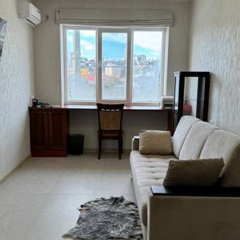 Сдается 2-х комнатная квартира, 73 м²