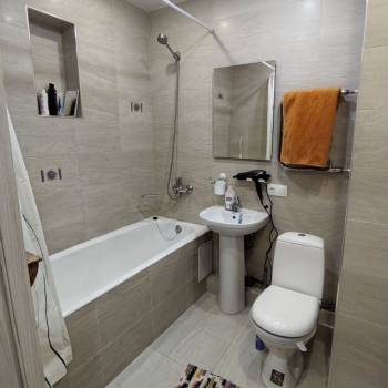 Продается 1-комнатная квартира, 41 м²