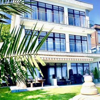 Продается Дом, 380 м²