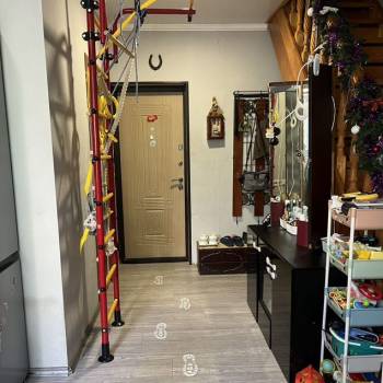 Продается 3-х комнатная квартира, 57 м²