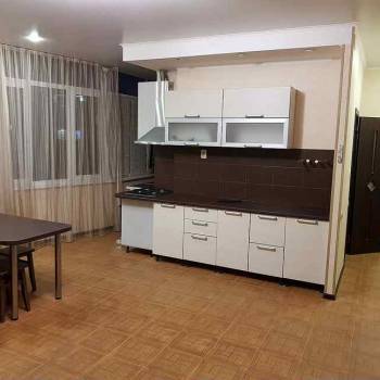 Сдается 1-комнатная квартира, 42 м²