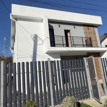 Продается Дом, 200 м²