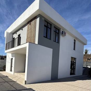 Продается Дом, 200 м²