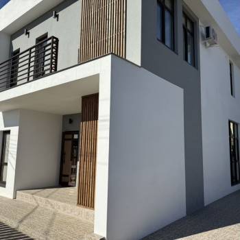 Продается Дом, 200 м²