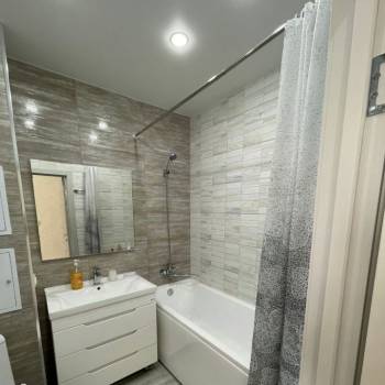 Сдается 1-комнатная квартира, 41 м²