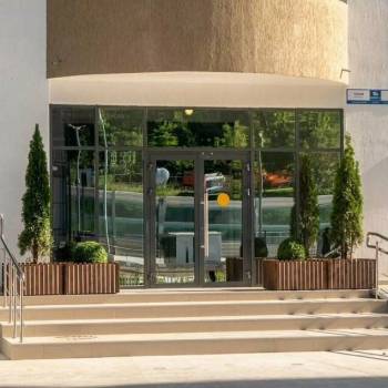 Продается 1-комнатная квартира, 48 м²