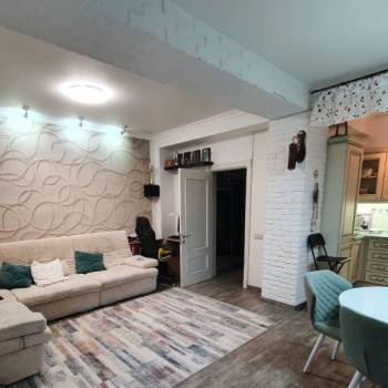 Сдается Многокомнатная квартира, 90 м²