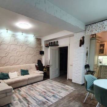 Сдается Многокомнатная квартира, 90 м²