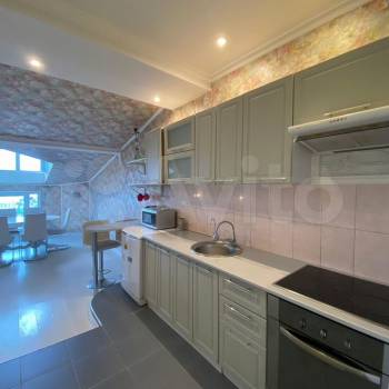 Продается Многокомнатная квартира, 80 м²