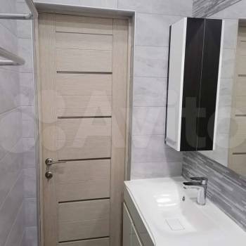 Продается 1-комнатная квартира, 32 м²