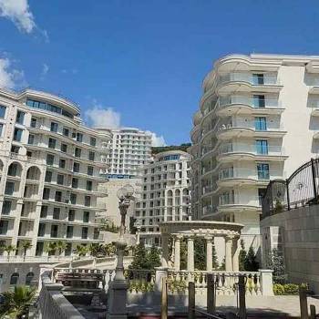 Продается 1-комнатная квартира, 47,6 м²