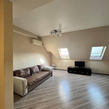 Сдается 1-комнатная квартира, 35 м²