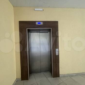 Продается 1-комнатная квартира, 120 м²