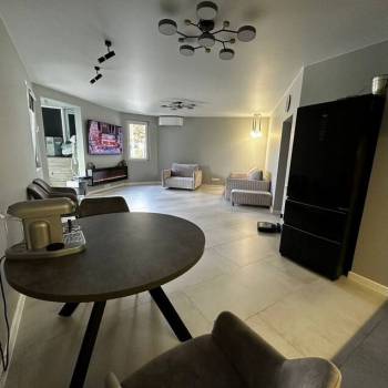 Сдается 1-комнатная квартира, 50 м²