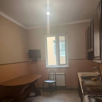 Сдается Многокомнатная квартира, 80 м²
