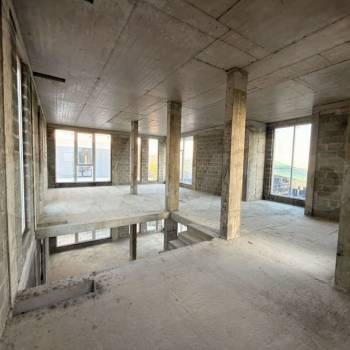 Продается Дом, 180 м²
