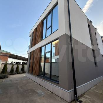 Продается Дом, 180 м²