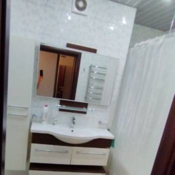 Сдается 1-комнатная квартира, 70 м²
