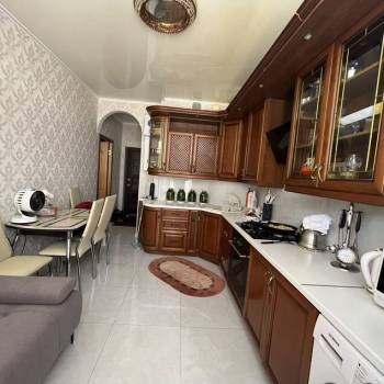 Продается 1-комнатная квартира, 40 м²