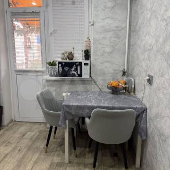 Продается 1-комнатная квартира, 30,4 м²