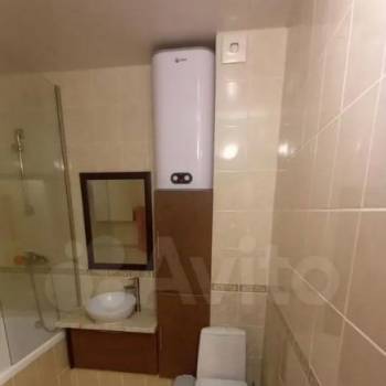 Сдается 1-комнатная квартира, 42 м²