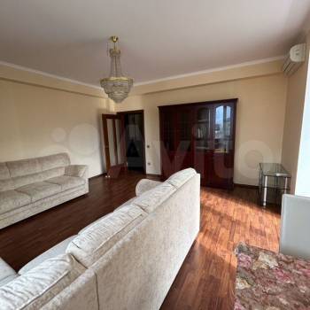 Сдается 2-х комнатная квартира, 87,6 м²