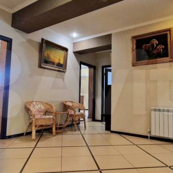 Продается Многокомнатная квартира, 160 м²