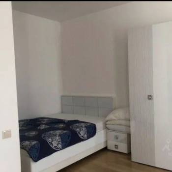 Продается 1-комнатная квартира, 48 м²