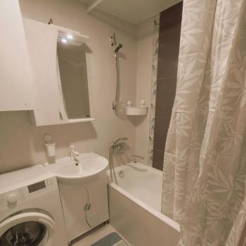 Сдается Многокомнатная квартира, 65 м²