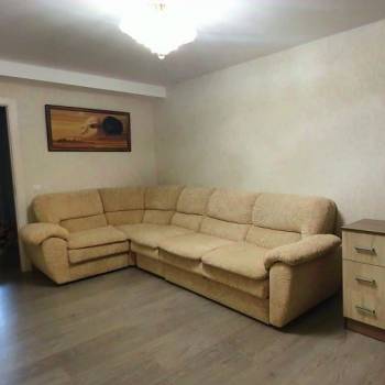 Сдается 2-х комнатная квартира, 77 м²
