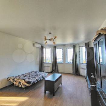 Сдается 2-х комнатная квартира, 90 м²