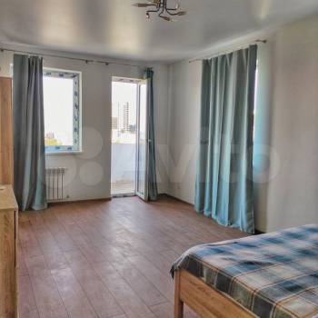 Сдается 2-х комнатная квартира, 90 м²