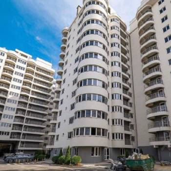 Продается Многокомнатная квартира, 142 м²