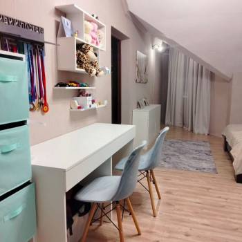 Продается Многокомнатная квартира, 175 м²
