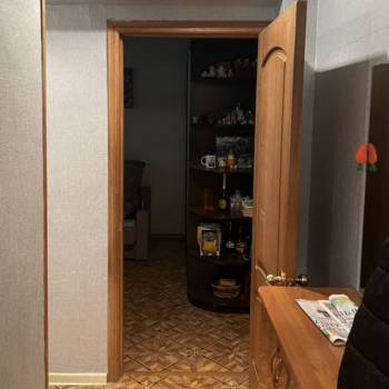 Продается Многокомнатная квартира, 75 м²