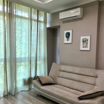 Продается 1-комнатная квартира, 47 м²