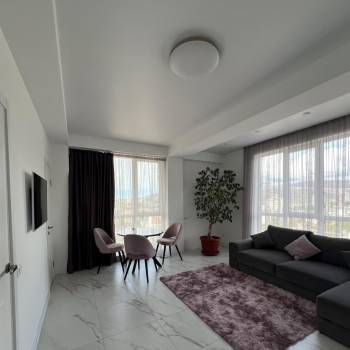 Сдается 1-комнатная квартира, 54 м²