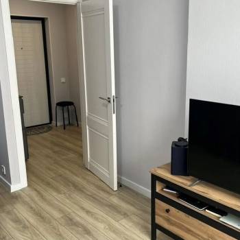 Продается 1-комнатная квартира, 36 м²