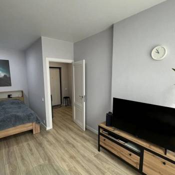 Продается 1-комнатная квартира, 36 м²