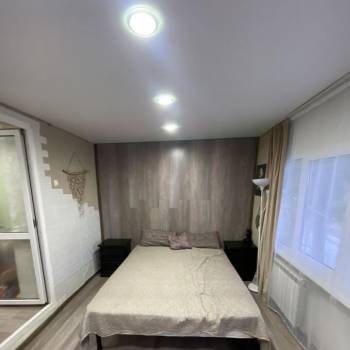 Продается Многокомнатная квартира, 80 м²