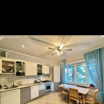 Продается Многокомнатная квартира, 132 м²